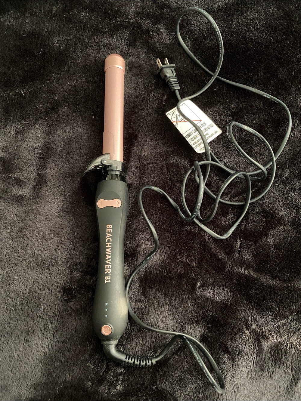 Beachwaver Midnight Rose B1 curling iron